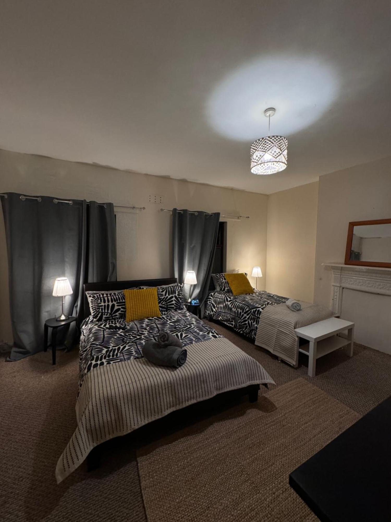 House In Antrim Road Hotel Belfast Ngoại thất bức ảnh
