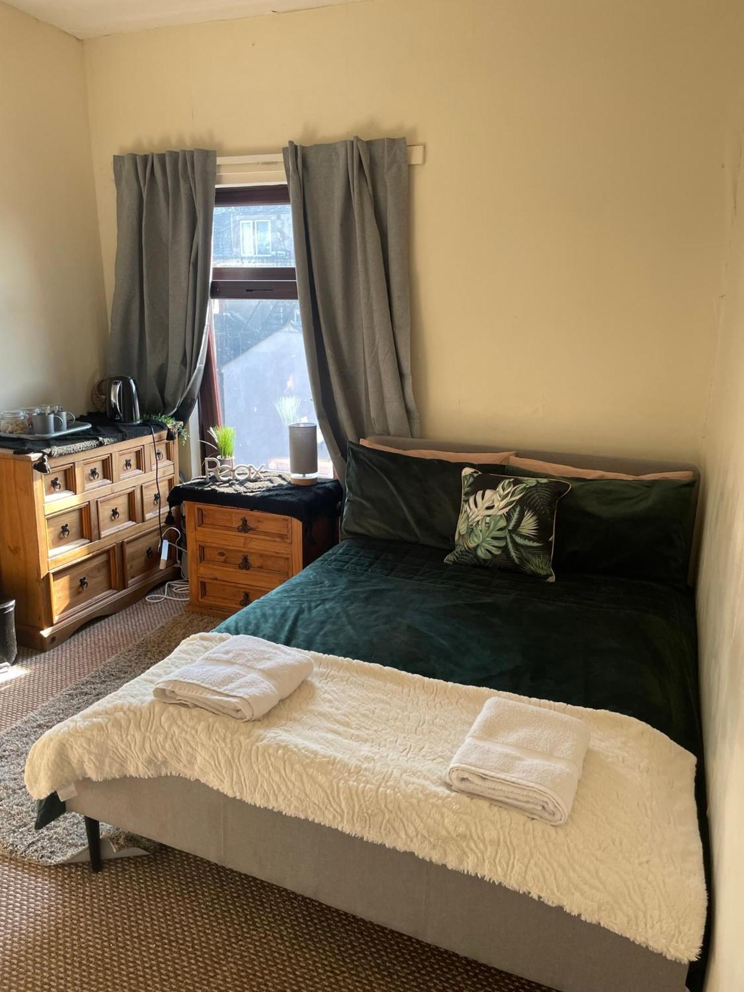 House In Antrim Road Hotel Belfast Ngoại thất bức ảnh